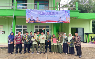 HAB Kemenag ke-78, Mamuba Gelar Upacara dan Apresiasi Siswa
