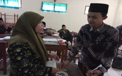 Nasabah Baru Koperasi, Pembina Yayasan Harapkan Seluruh SDM Ikut Bergabung