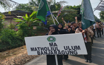 Siswa Mamuba Tampil dalam Kirab Lurub Langse di Banjaragung