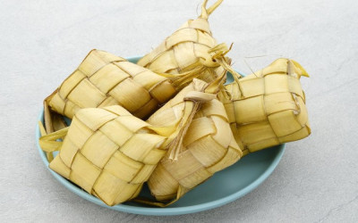 Filosofi “Ketupat” dan “Lepet”