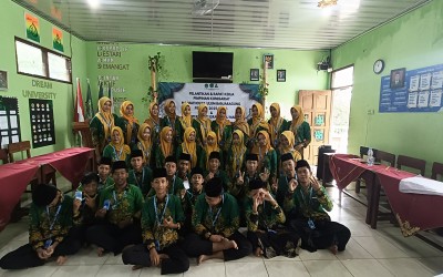 Pelantikan Selesai, Raker Menanti: Pengurus Baru IPNU-IPPNU MA Matholiul Ulum Dilarang Napas Lega Sebelum Program Nyata!